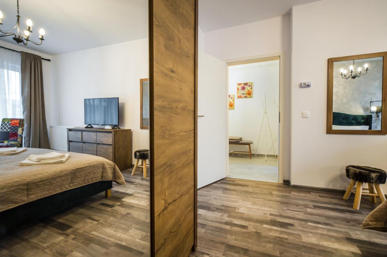 בראשוב Apartament Smarald מראה חיצוני תמונה